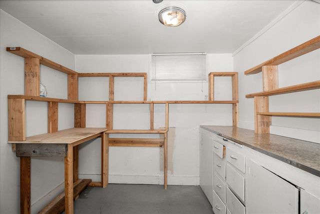 1808 W Kiernan Ave, Spokane, WA 99205