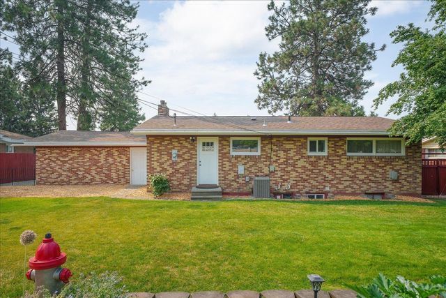 1808 W Kiernan Ave, Spokane, WA 99205