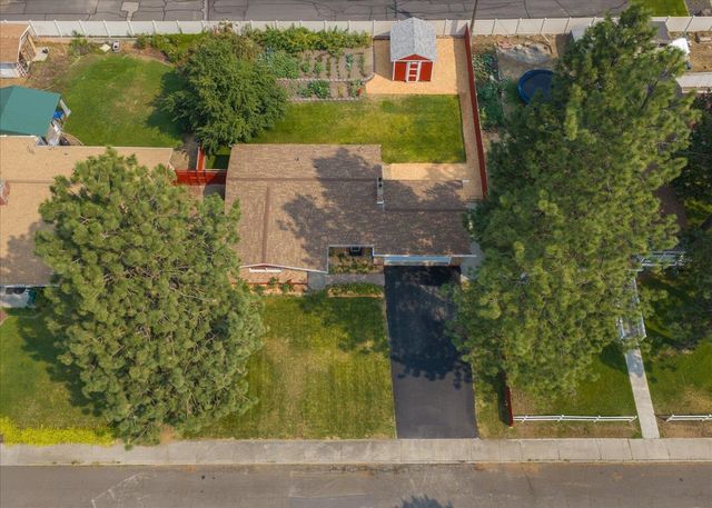 1808 W Kiernan Ave, Spokane, WA 99205