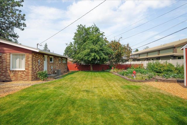 1808 W Kiernan Ave, Spokane, WA 99205