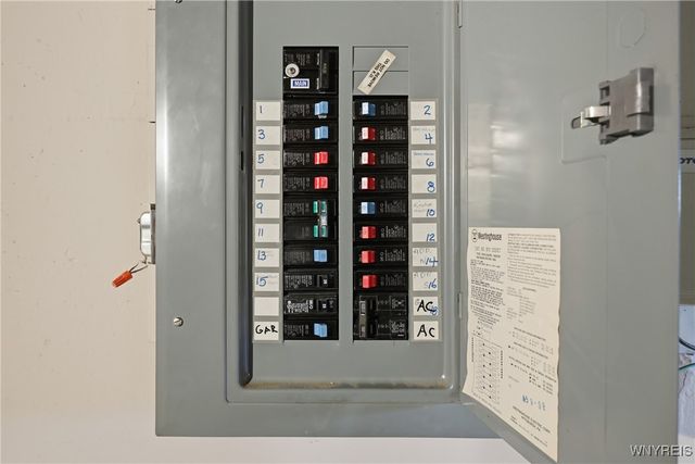 644 Seneca Creek Road, West Seneca, NY 14224