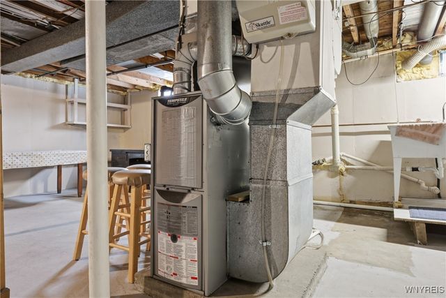 644 Seneca Creek Road, West Seneca, NY 14224