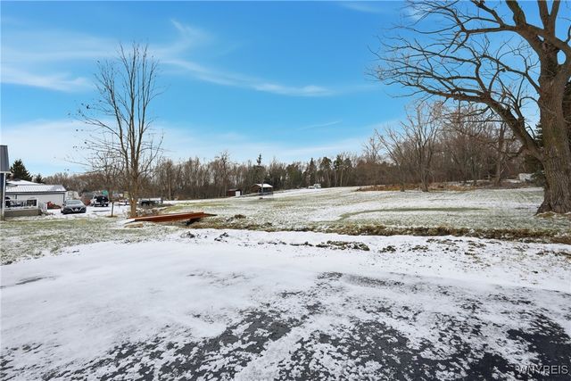 644 Seneca Creek Road, West Seneca, NY 14224