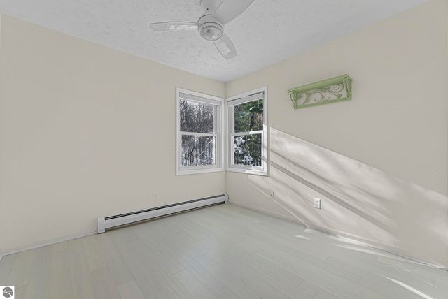 595 Georgetown Place # 12, Traverse City, MI 49684