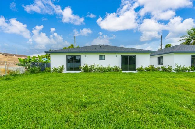 17377 NW 22nd Ave, Miami Gardens, FL 33056