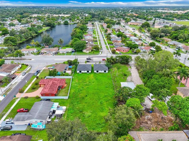 17377 NW 22nd Ave, Miami Gardens, FL 33056