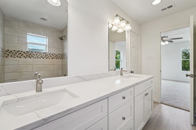 2206 Abernathy Street, Houston, TX 77026