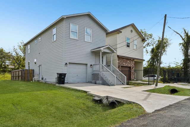 2206 Abernathy Street, Houston, TX 77026