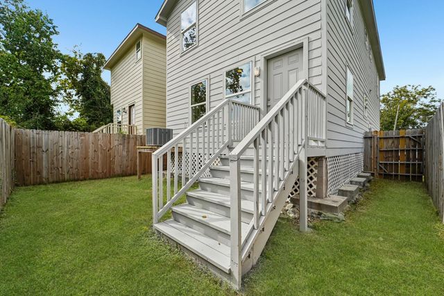 2206 Abernathy Street, Houston, TX 77026