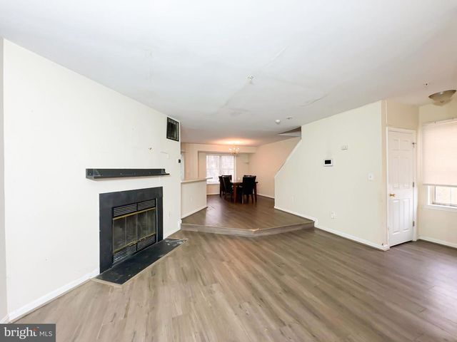 3415 WOOD CREEK DR, Suitland, MD 20746