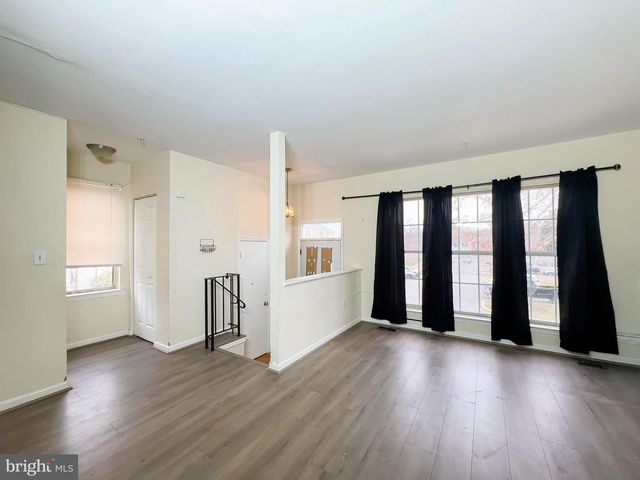 3415 WOOD CREEK DR, Suitland, MD 20746