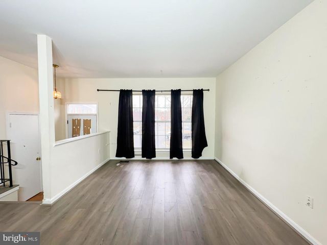 3415 WOOD CREEK DR, Suitland, MD 20746