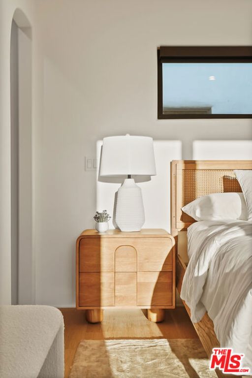 Image 36 of property listing at 11642 Hartsook Street, Valley Village, CA 91601