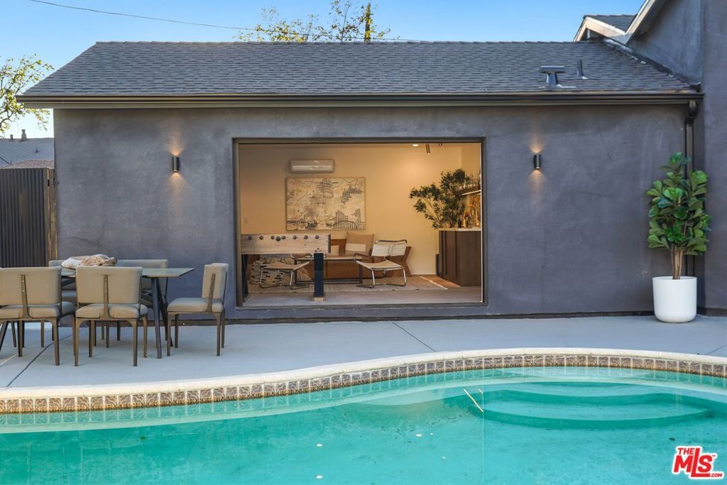 Image 56 of property listing at 11642 Hartsook Street, Valley Village, CA 91601