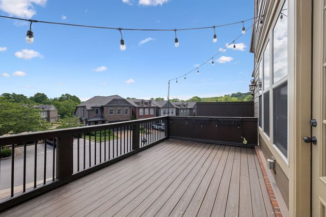 1102 Smokewood Way, Nashville, TN 37221