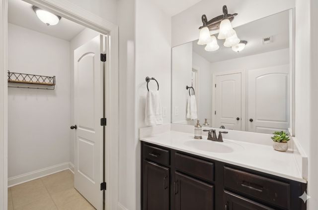 1102 Smokewood Way, Nashville, TN 37221