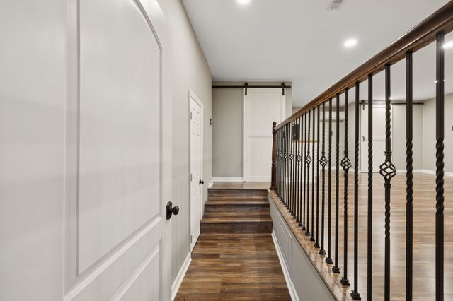 1102 Smokewood Way, Nashville, TN 37221