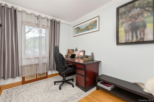 7831 220th Street, Oakland Gardens, NY 11364