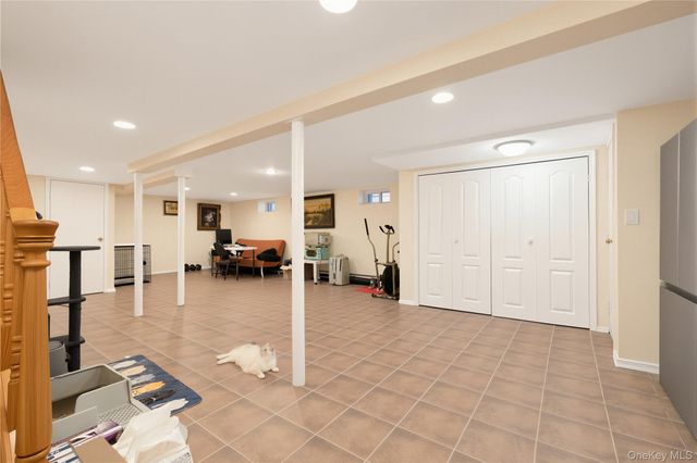 7831 220th Street, Oakland Gardens, NY 11364