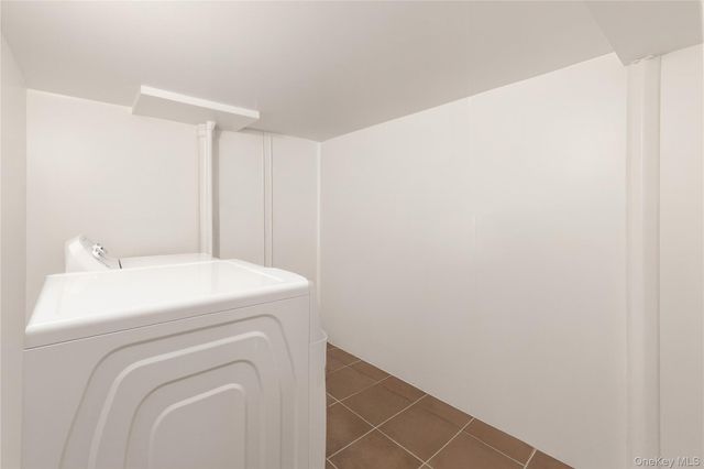 7831 220th Street, Oakland Gardens, NY 11364