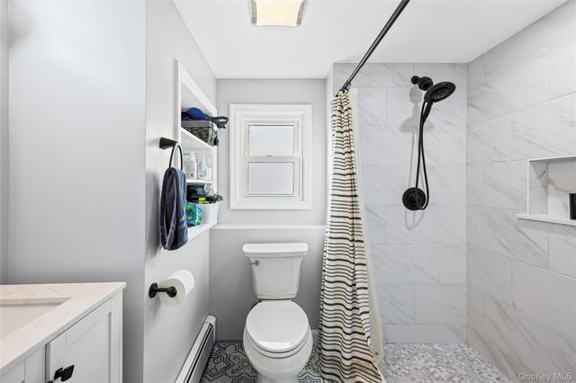 36 Hart Street, Farmingdale, NY 11735