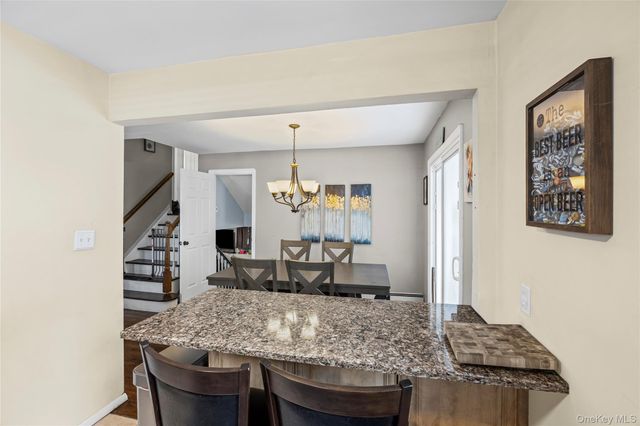 36 Hart Street, Farmingdale, NY 11735