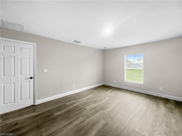 3309 10th ST W, Lehigh Acres, FL 33971