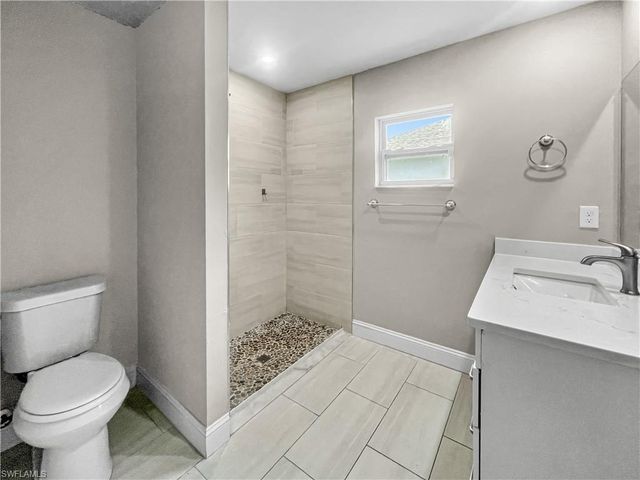 3309 10th ST W, Lehigh Acres, FL 33971