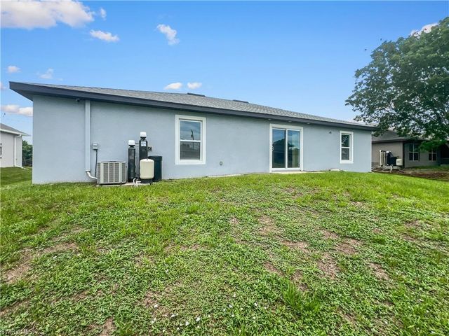 3309 10th ST W, Lehigh Acres, FL 33971