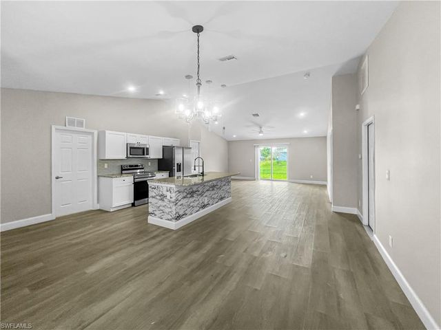 3309 10th ST W, Lehigh Acres, FL 33971