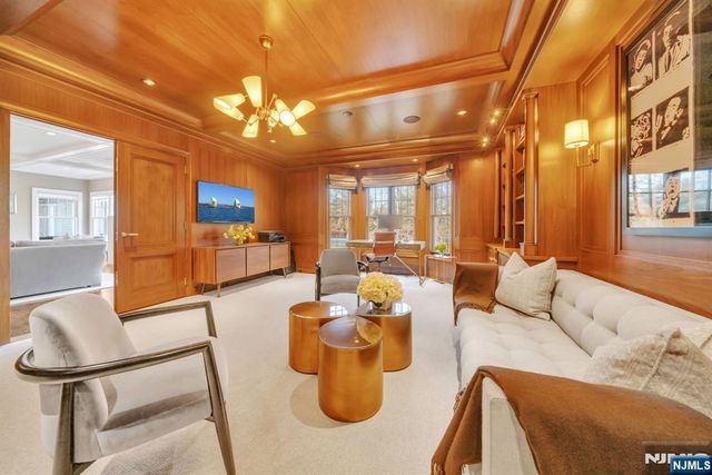 187 Buckingham Road, Tenafly, NJ 07670