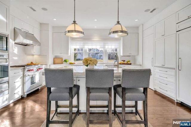 187 Buckingham Road, Tenafly, NJ 07670