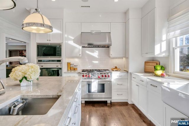 187 Buckingham Road, Tenafly, NJ 07670