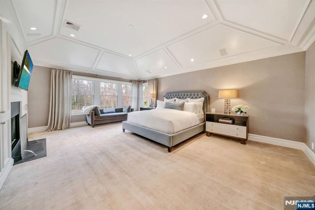 187 Buckingham Road, Tenafly, NJ 07670