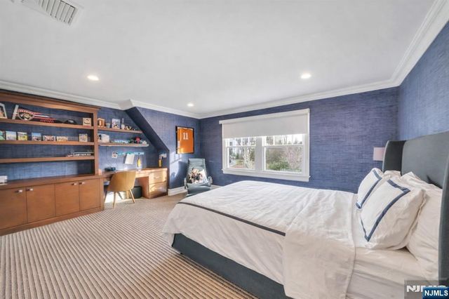 187 Buckingham Road, Tenafly, NJ 07670