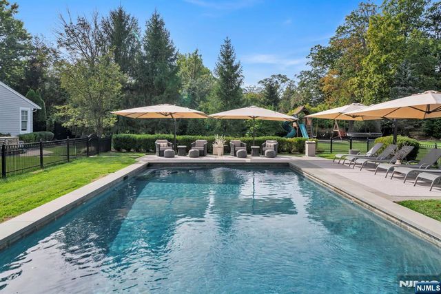 187 Buckingham Road, Tenafly, NJ 07670