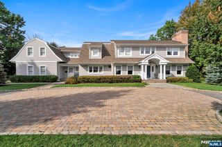 187 Buckingham Road, Tenafly, NJ 07670