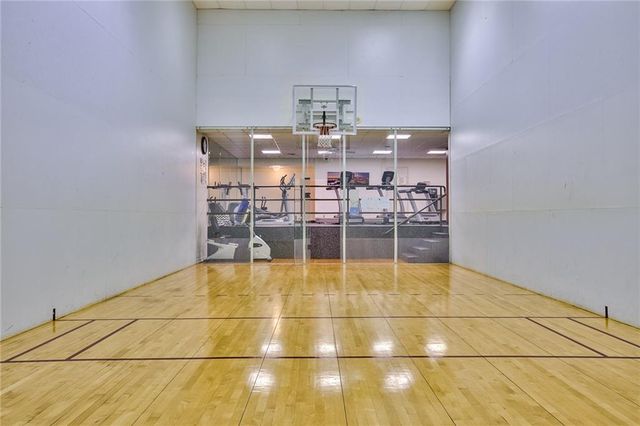 40 N Interstate 35 Highway 7A2, Austin, TX 78701