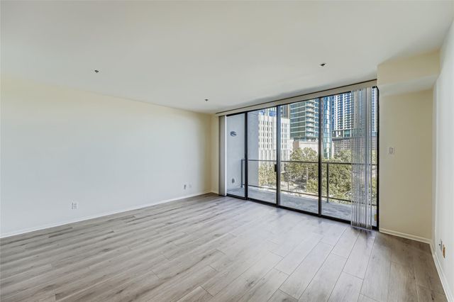 40 N Interstate 35 Highway 7A2, Austin, TX 78701