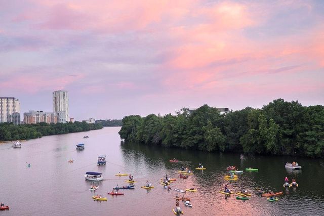 40 N Interstate 35 Highway 7A2, Austin, TX 78701