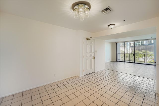 40 N Interstate 35 Highway 7A2, Austin, TX 78701