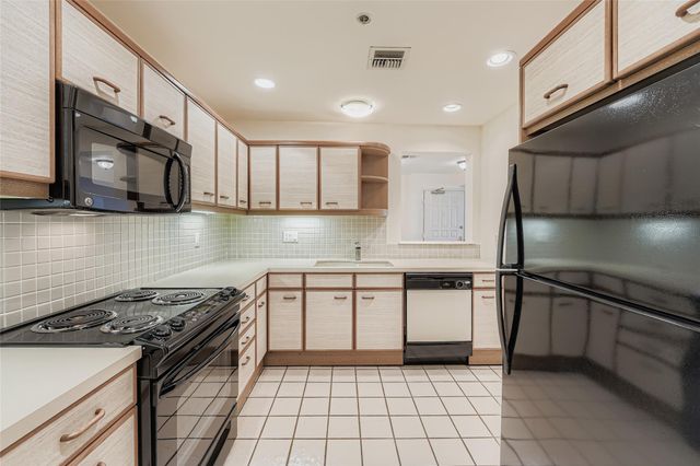 40 N Interstate 35 Highway 7A2, Austin, TX 78701