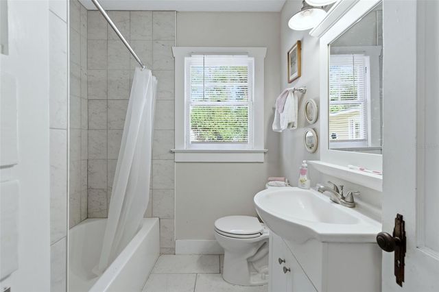 441 N KENTUCKY AVENUE, Deland, FL 32724