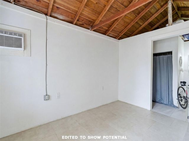 441 N KENTUCKY AVENUE, Deland, FL 32724