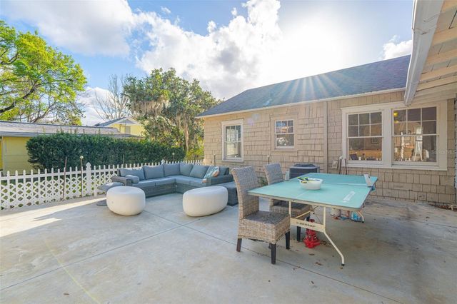 441 N KENTUCKY AVENUE, Deland, FL 32724