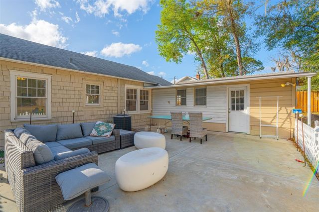 441 N KENTUCKY AVENUE, Deland, FL 32724