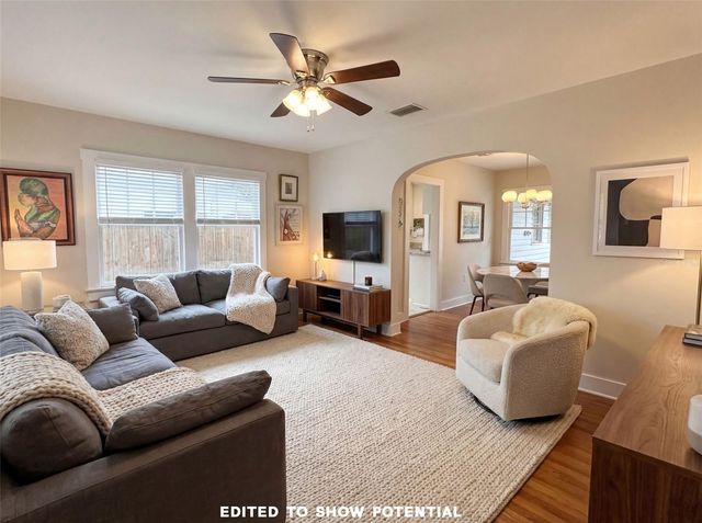 441 N KENTUCKY AVENUE, Deland, FL 32724