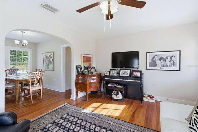 441 N KENTUCKY AVENUE, Deland, FL 32724