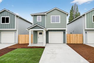 709 S 9th Avenue, Kelso, WA 98626