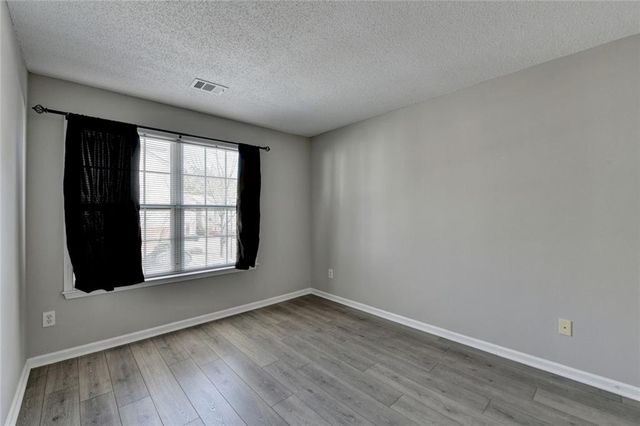 4061 Howell Park Road, Duluth, GA 30096